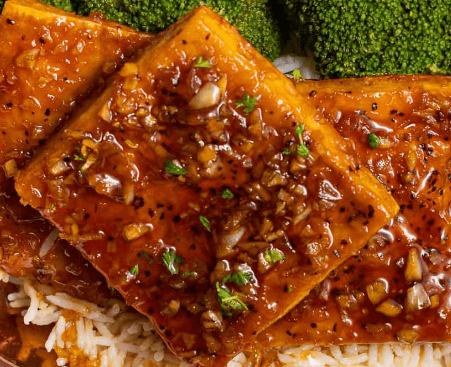 Sticky Maple Garlic Tofu