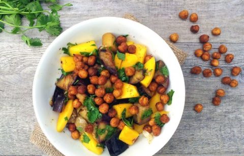 cropped-aubergine-mango-salad-with-spicy-roasted-chickpeas-768x512