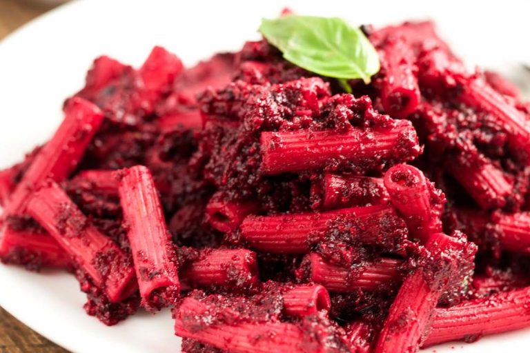 cropped-banza-beet-pesto-768x512