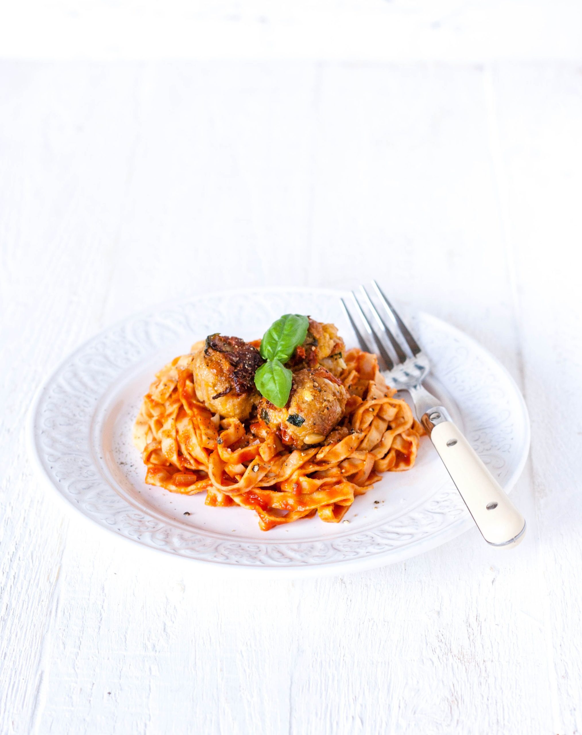 Pasta with Mediterranean “meatless” balls – Vegan and Gluten Free (1)