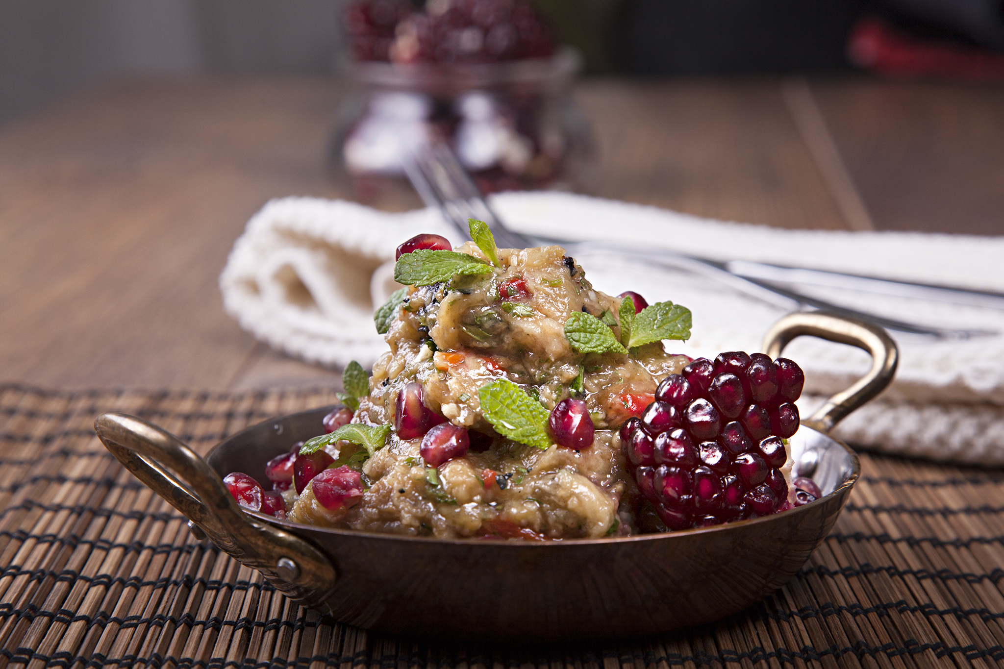 Aubergine and pomegranate salad 1a